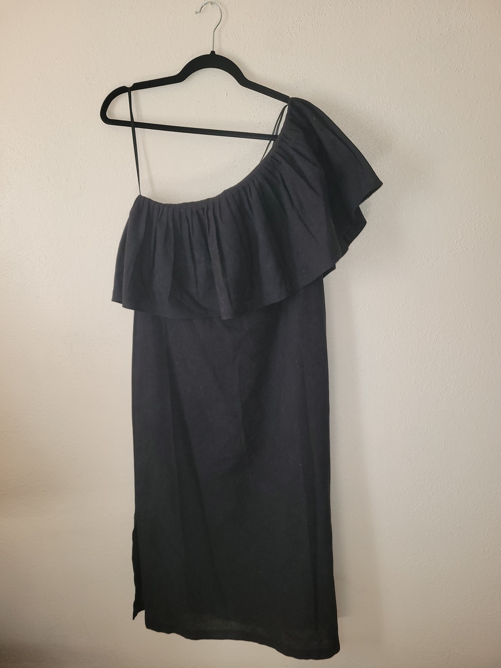 Black Florencia One Shoulder Dress POMANDER PLACE Tuckernuck
